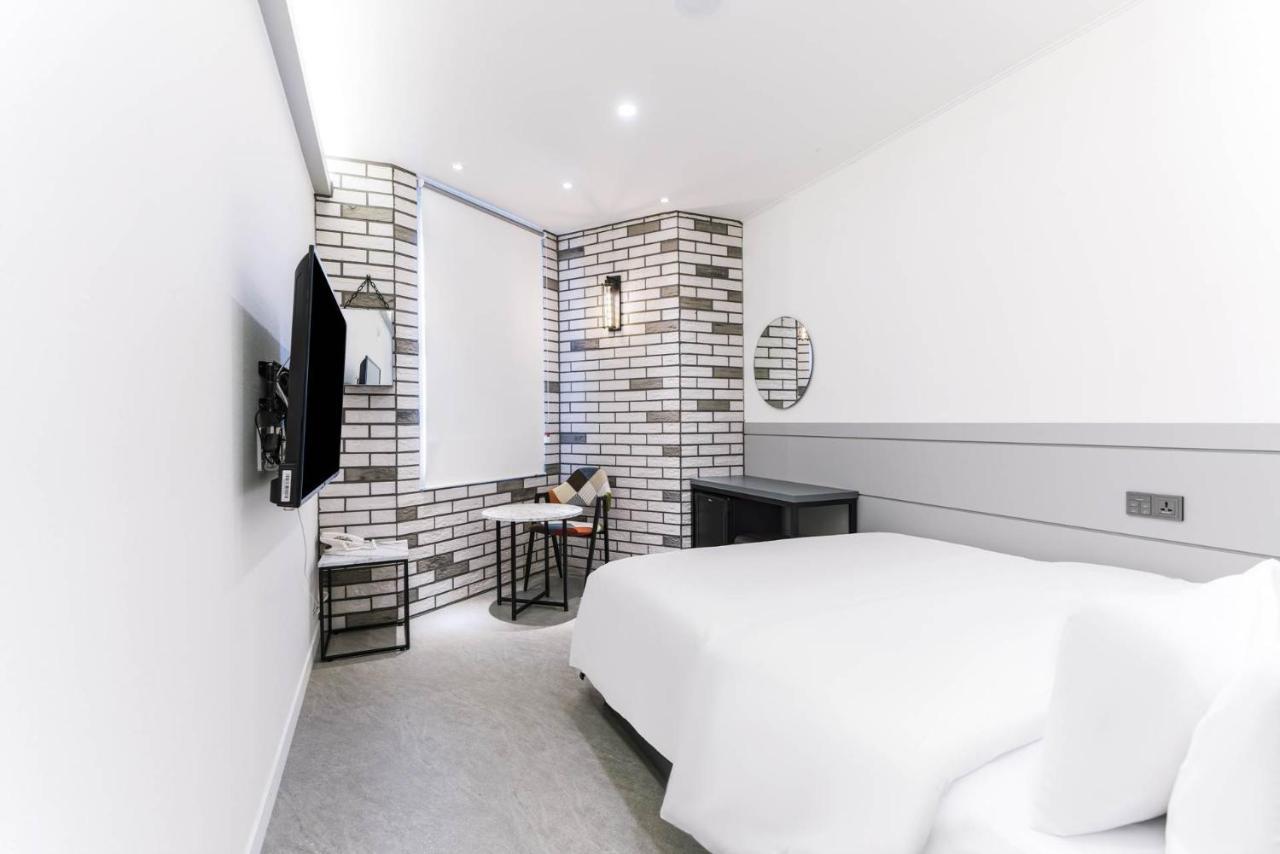 Pyeongtaek Godeok Rich Stay Hotel Exterior photo
