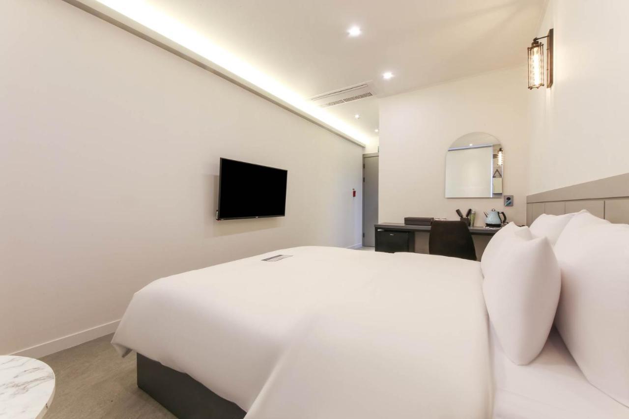 Pyeongtaek Godeok Rich Stay Hotel Exterior photo