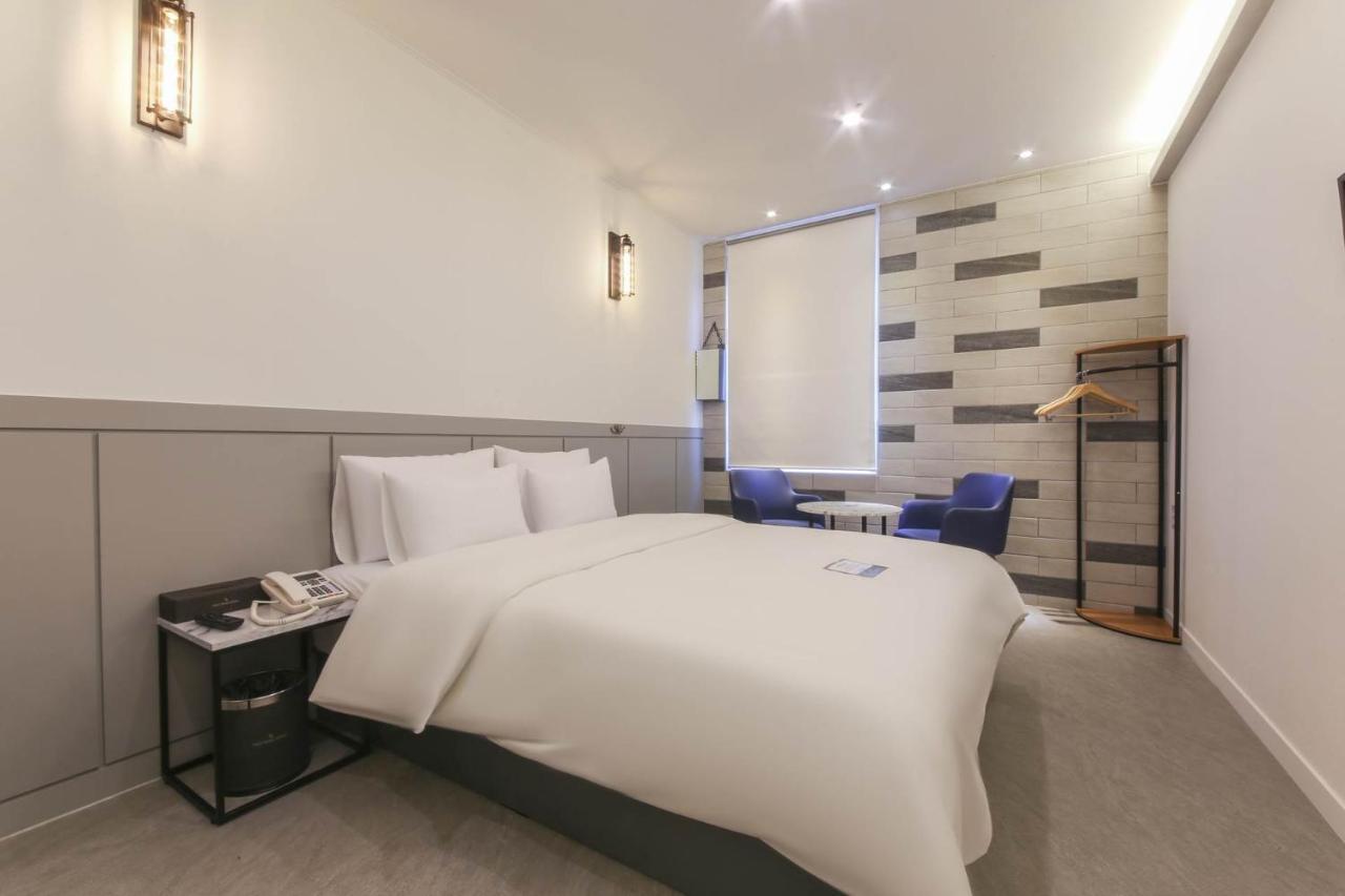 Pyeongtaek Godeok Rich Stay Hotel Exterior photo