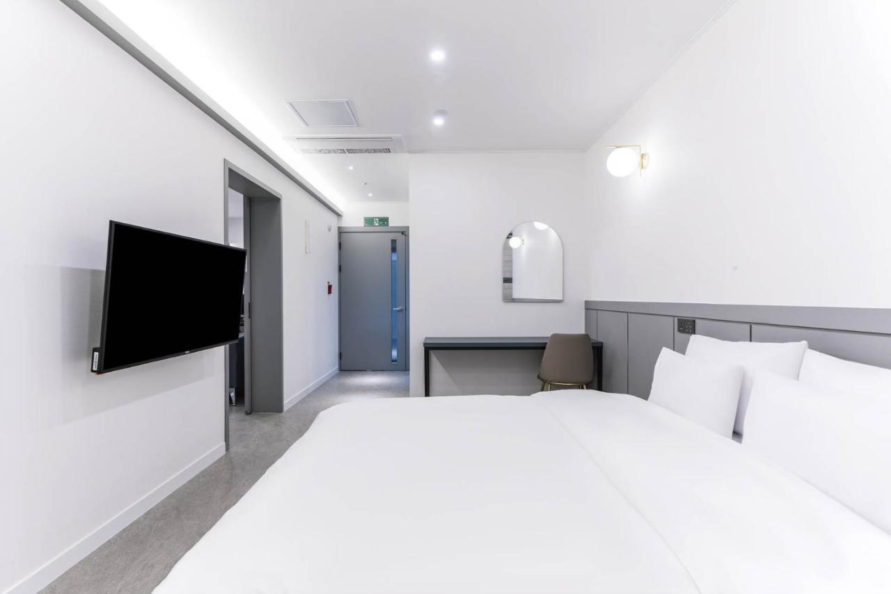 Pyeongtaek Godeok Rich Stay Hotel Exterior photo